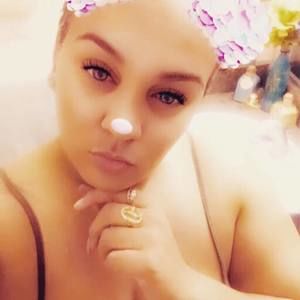 Meet your Posher, Cecilia